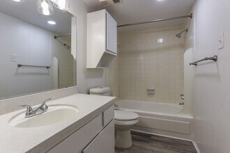 The Oaks At Moritz Apartments in Houston, TX - Building Photo - Building Photo