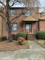 4913 Country Ct in Archdale, NC - Building Photo