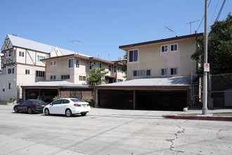 176-180 S Mountain View Ave in Los Angeles, CA - Building Photo - Building Photo