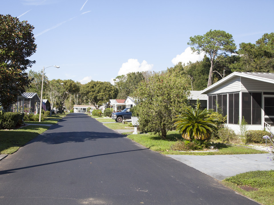 Forest View in Homosassa, FL - Building Photo