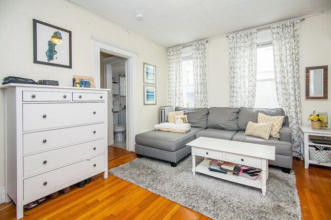 property at 15 Walbridge St