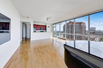 1629 S Prairie Ave in Chicago, IL - Foto de edificio - Building Photo