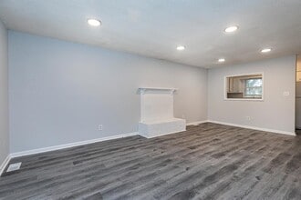 121 Noel Ann Ct in Cary, NC - Building Photo - Building Photo