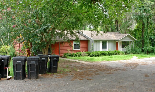 1610 Carolewood Ct in Tallahassee, FL - Building Photo - Building Photo