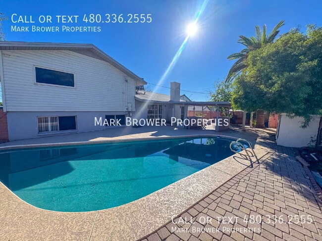property at 910 E La Jolla Dr