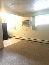 49 Sumner St in Stoughton, MA - Building Photo - Building Photo