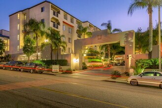 Marbrisa in Long Beach, CA - Foto de edificio - Building Photo