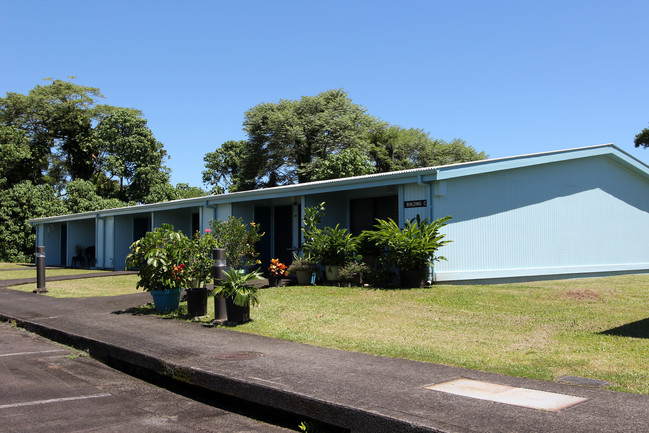 1370 Ululani St in Hilo, HI - Foto de edificio - Building Photo