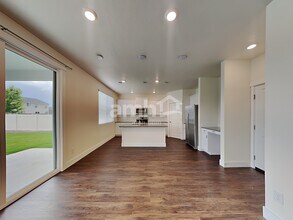 937 Moorside Ave in Kuna, ID - Building Photo - Building Photo