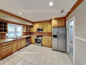 5515 Cleveland St in Hollywood, FL - Building Photo - Building Photo