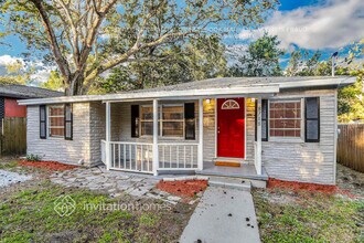 8718 N Mandarine Pl in Tampa, FL - Building Photo - Building Photo