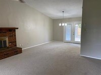 2813 Riviera Dr in Garland, TX - Building Photo - Building Photo