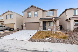 6747 Ronaldinho Dr in Sparks, NV - Building Photo - Building Photo