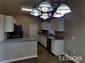 216 Cobalt Dr in Kissimmee, FL - Foto de edificio - Building Photo