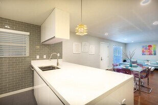 3110 Red River St in Austin, TX - Building Photo