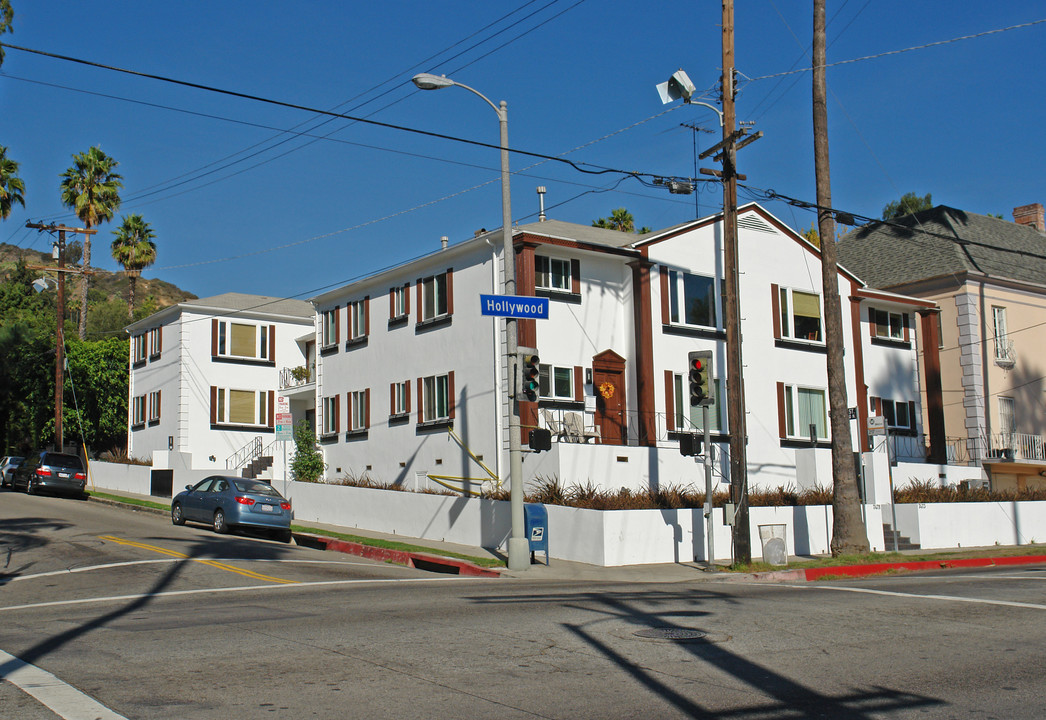 7471 Hollywood Blvd in Los Angeles, CA - Foto de edificio