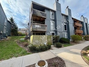 12708 W 110th Terrace in Overland Park, KS - Building Photo - Building Photo