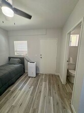 28409 Victoria Rd, Unit ADU in Castaic, CA - Building Photo - Building Photo