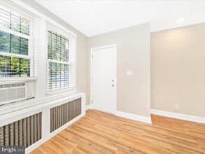 4215 Dix St NE, Unit Apt 1 in Washington, DC - Building Photo - Building Photo