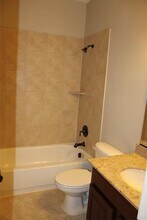 3912 Asbury Ln in Addison, TX - Building Photo - Building Photo