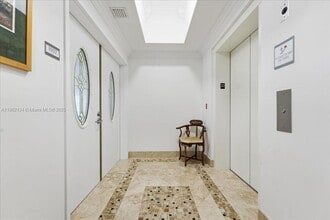 704 N Ocean Blvd in Pompano Beach, FL - Building Photo - Building Photo