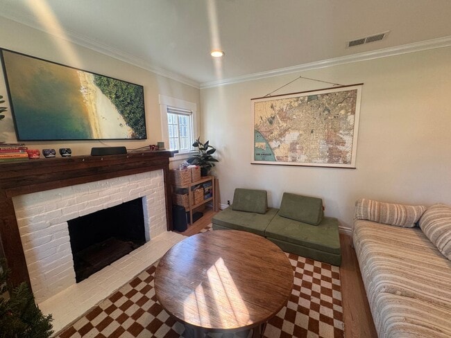 1789 Walworth Ave in Pasadena, CA - Building Photo - Building Photo