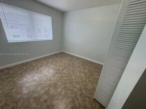 15422 SW 284th St in Homestead, FL - Building Photo - Building Photo