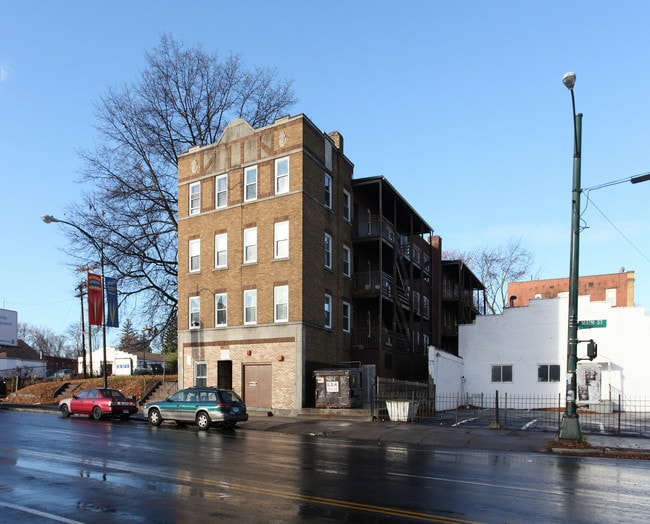 Pavilion Apartments in Hartford, CT - Building Photo - Building Photo