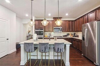 1122 Hibiscus Way SW in Mableton, GA - Building Photo - Building Photo