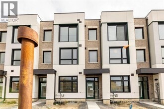 217 Monarch Ave in Ajax, ON - Building Photo - Building Photo