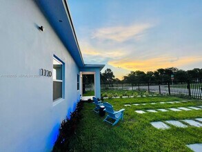 1170 NW 142nd St in Miami, FL - Building Photo - Building Photo