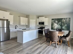 1319 Sioux Turn in Kankakee, IL - Building Photo - Building Photo