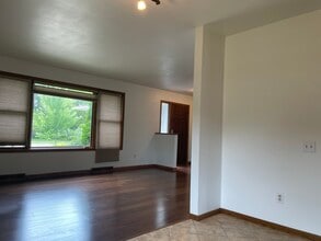 323 Santa Fe Trail in Waunakee, WI - Building Photo - Building Photo