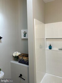 2549 Shields St photo'