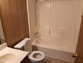 3813 Symi Cir-Unit -2 in Morehead City, NC - Building Photo - Building Photo