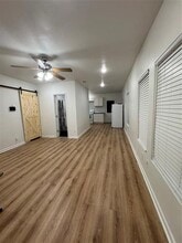 2825 Meadowbrook Dr in Fort Worth, TX - Building Photo - Building Photo