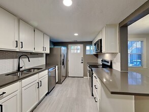 5115 Mission Ave in Dallas, TX - Building Photo - Building Photo