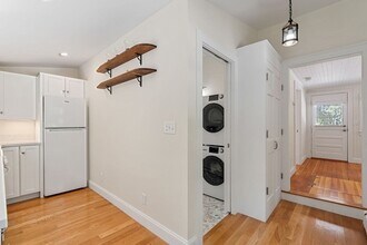 498 Beechwood St in Cohasset, MA - Building Photo - Building Photo