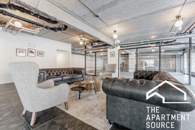 2550 S Wabash Ave in Chicago, IL - Building Photo - Building Photo