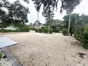 2238 Clematis St in Sarasota, FL - Building Photo - Building Photo