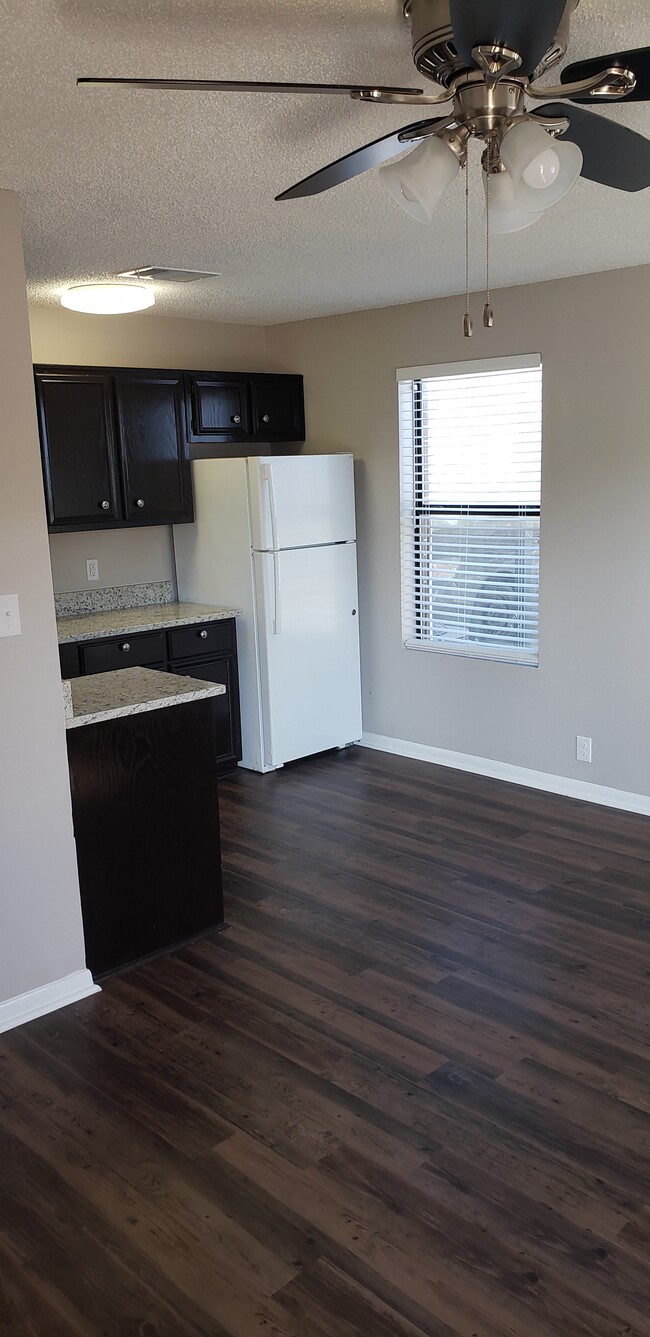 property at 737 Commerce St