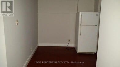 52 Timberlane Dr in Brampton, ON - Building Photo - Building Photo