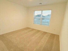 1840 Black Poplar Wy in Edmond, OK - Building Photo - Building Photo