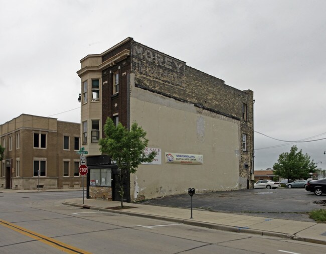 222 5th St in Racine, WI - Building Photo - Building Photo