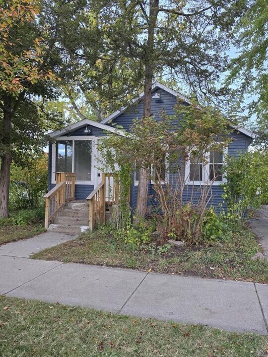 226 N Maple St in Fennville, MI - Building Photo