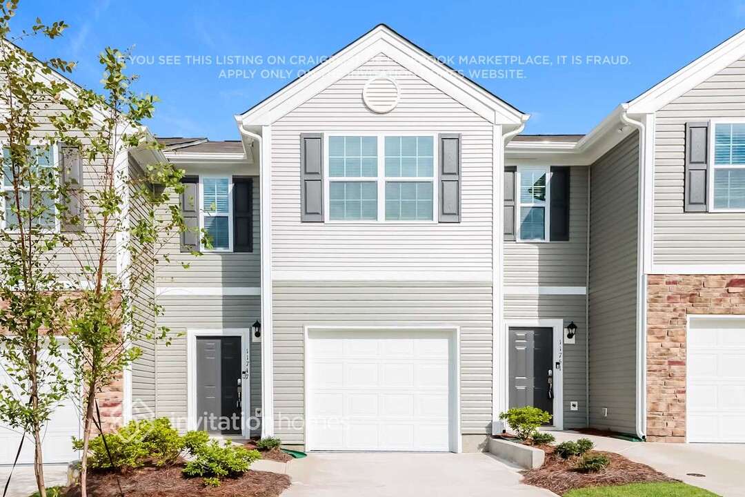 11747 Brier Vlg Ln in Charlotte, NC - Building Photo