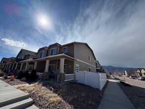 1511 Kempton Alley in Colorado Springs, CO - Foto de edificio - Building Photo