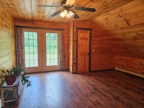 2058 E Clarendon Rd in North Clarendon, VT - Building Photo - Building Photo