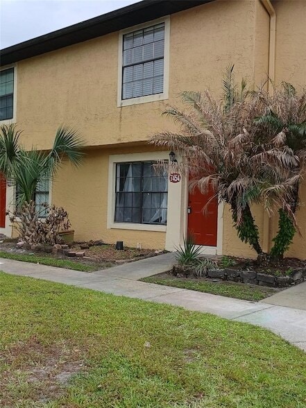 7454 Wynnewood Square in Winter Park, FL - Foto de edificio - Building Photo