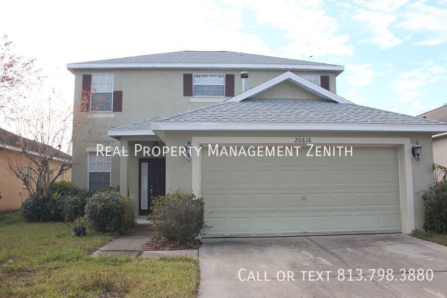 20616 Great Laurel Ave in Tampa, FL - Building Photo